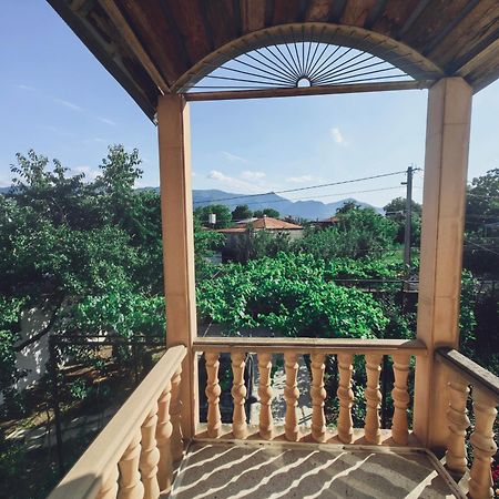 Guest House Metreveli Street 19 Khashuri Екстериор снимка