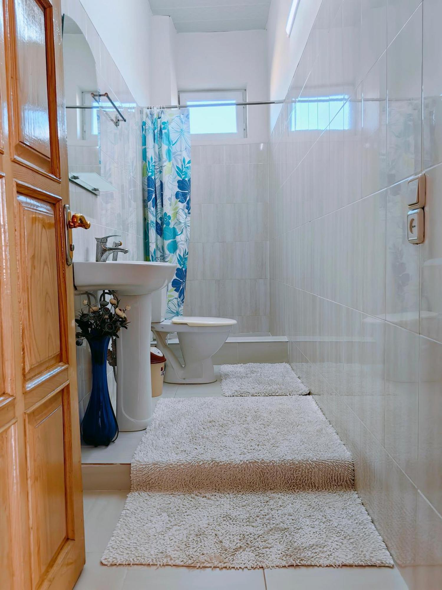 Guest House Metreveli Street 19 Khashuri Екстериор снимка