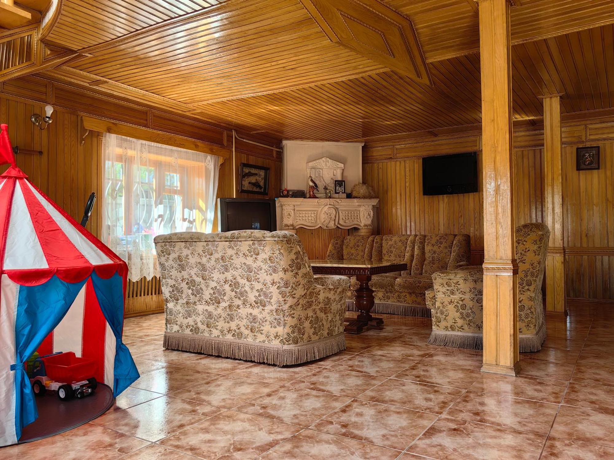Guest House Metreveli Street 19 Khashuri Екстериор снимка